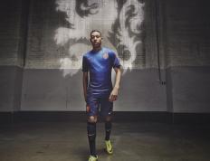 TheShy在雄鹿比赛中败北，比赛局势复杂引发热议！再创辉煌时刻