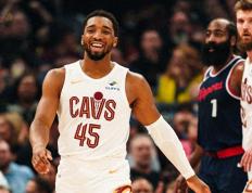 篮球骑士队风格独特，助教称誉备至